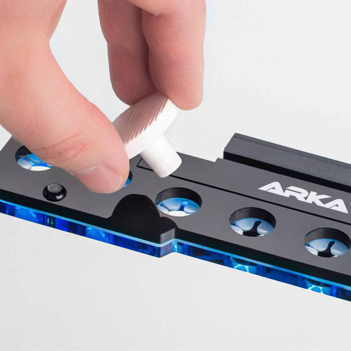 ARKA myReef Frag Rack Deck mit Magnet (8 Löcher, max. 12mm Glasstärke)